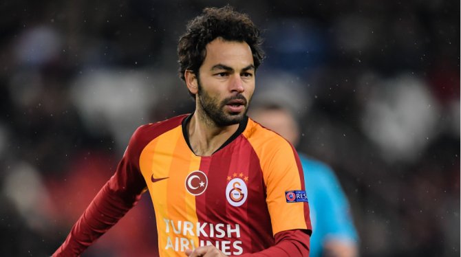 selcuk-inan-galatasaray-1589792330-38810.jpg