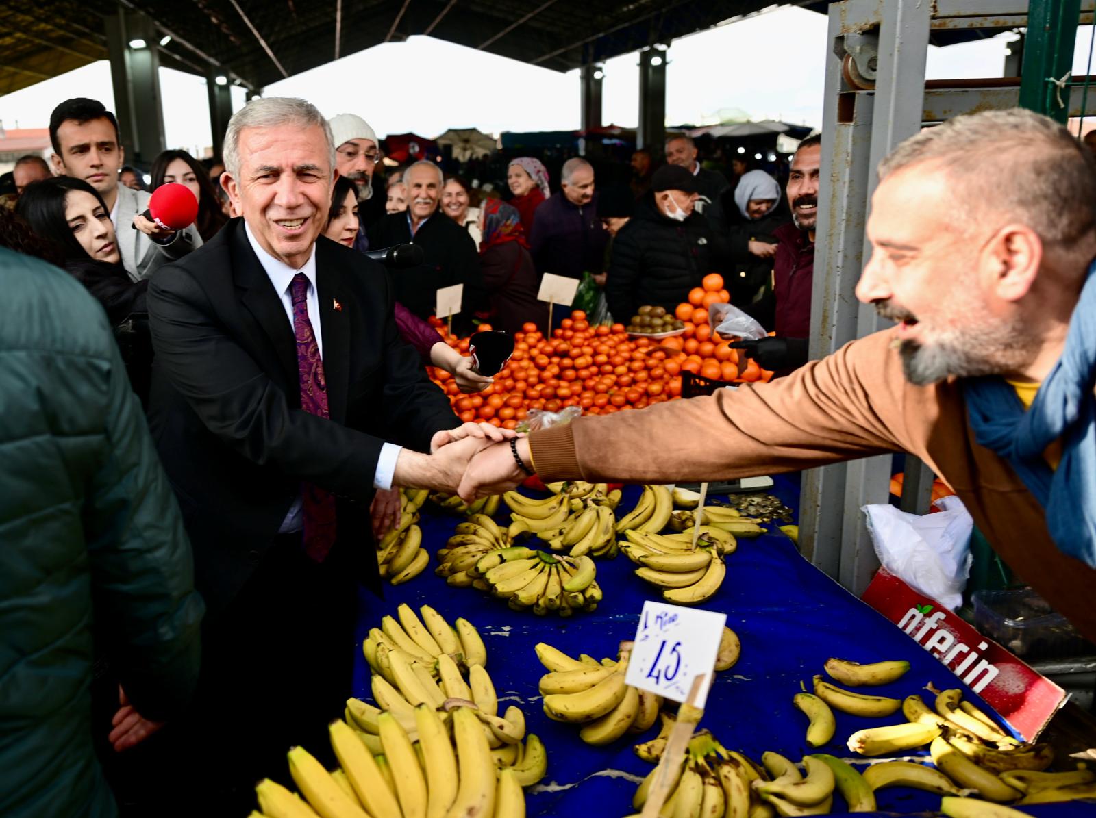 mansur-yavastan-keklikpinari-pazar-yeri-ziyareti-3.jpg