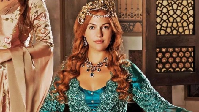 meryem-uzerli-haber-site.webp