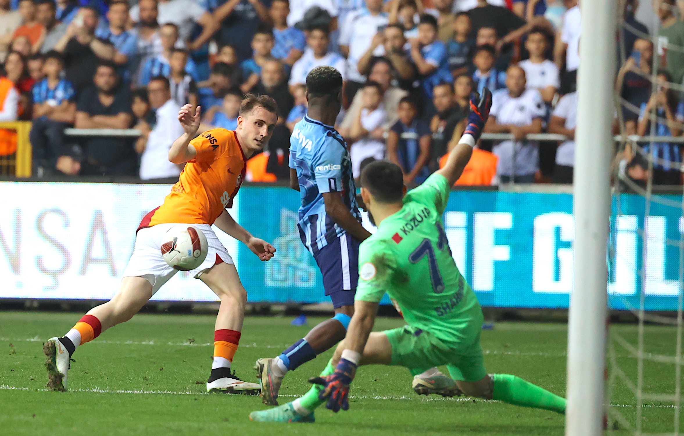 aa-20240426-34391705-34391699-yukatel-adana-demirspor-v-galatasaray-turkish-super-lig-002.jpg