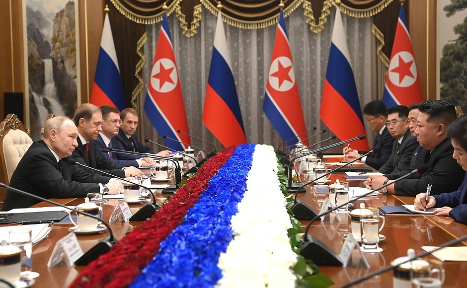 aa-20240619-34916853-34916852-kim-jongun-vladimir-putin-heyetlerarasi-gorusme-gerceklestirdi.jpg